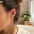 Kolczyk do chrząstki ucha helix tragus conch lobe piercing.webp