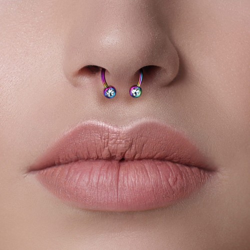 Przekłuwane septum kolczyk stal chirurgiczna studio olsztyn