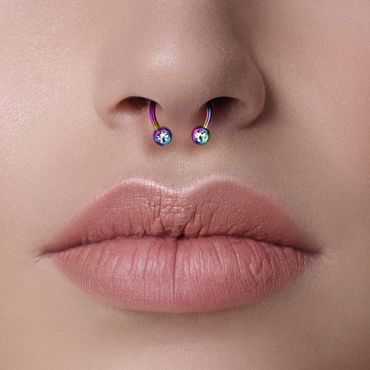 Przekłuwane septum kolczyk stal chirurgiczna studio olsztyn