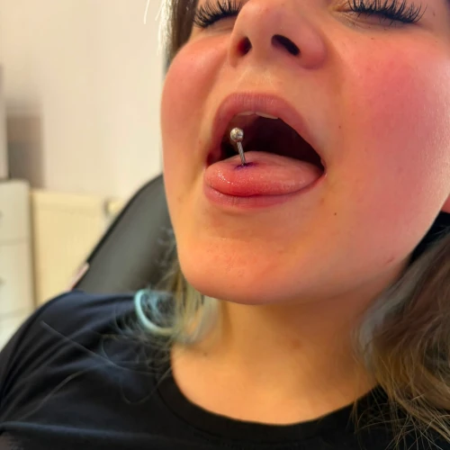 Przekłuwanie-jezyka-rings-Olsztyn-tongue-studio-Jaroty